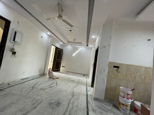 Bathroom in 2 BHK Builder Floor at Sector 37 – for Rent