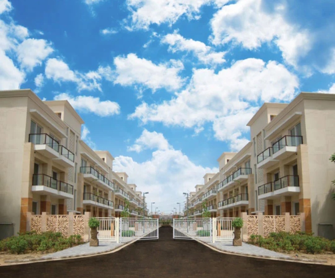 4 BHK + Servant Room,Study Room Builder Floor For Sale in BPTP Astaire Gardens