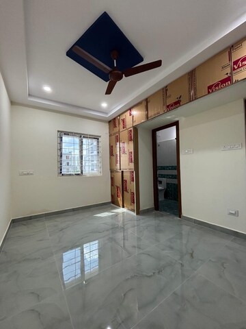 Room in 2 BHK Apartment at SM Homes Kondapur, Kondapur – for Rent
