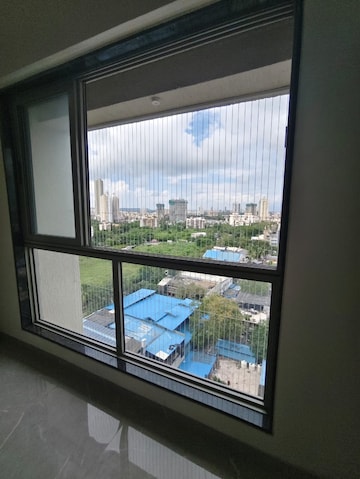 Room in 2 BHK Apartment at Veena Smart Homes, Kandivali West – for Sale