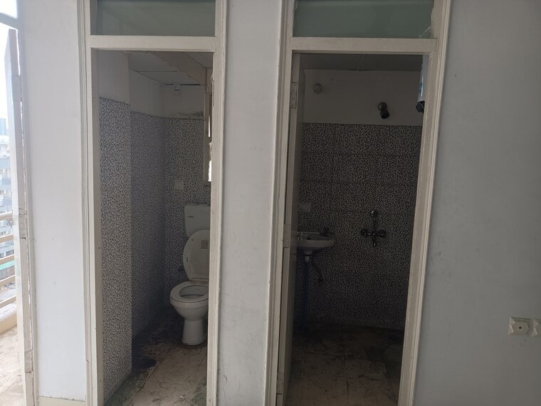 Bathroom, breez-global-heights 1 Bedroom 350 Sq.Ft. Apartment In Sohna Sector 33 Gurgaon 9283777