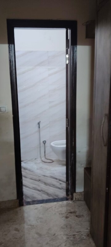 Building Lobby in 3 BHK Apartment at Shri Balaji Heights II, Gandhi Path – for Rent