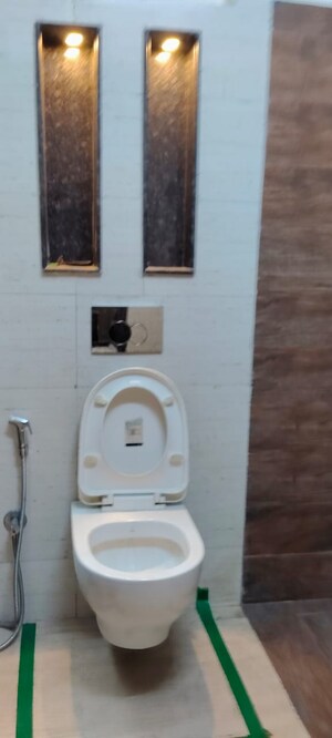 Bathroom in 3 BHK Apartment at Shri Balaji Heights II, Gandhi Path – for Rent