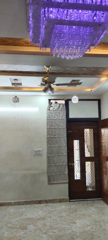 Furnished Amenities in 3 BHK Apartment at Shri Balaji Heights II, Gandhi Path – for Rent