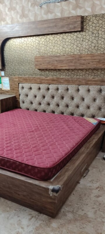 Bedroom in 3 BHK Apartment at Shri Balaji Heights II, Gandhi Path – for Rent