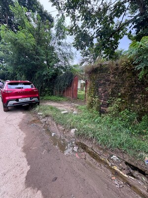 Parking in  Plot at Morabadi – for Sale