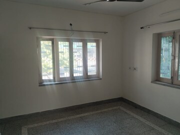 Room in 3 BHK Independent House at Dalanwala – for Rent