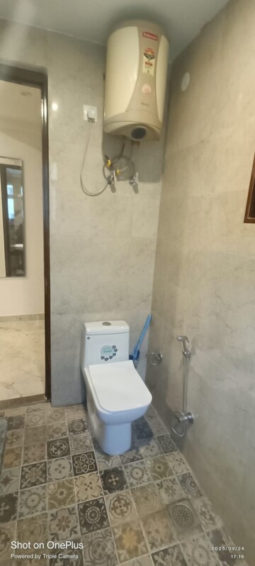 Attached Bathroom in 2 BHK Builder Floor at Gail CGHS, Sector 56 – for Rent