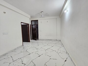 Room in 1 BHK Apartment at Saket – for Rent
