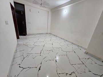 Room in 1 BHK Apartment at Saket – for Rent