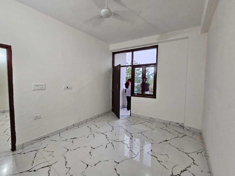 Room, saket 1 Bedroom 544 Sq.Ft. Apartment In Saket Delhi 9283851