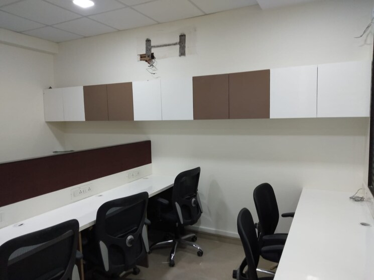 Team Area, knox-plaza Commercial Office Space 300 Sq.Ft. In Malad West Mumbai 9283877