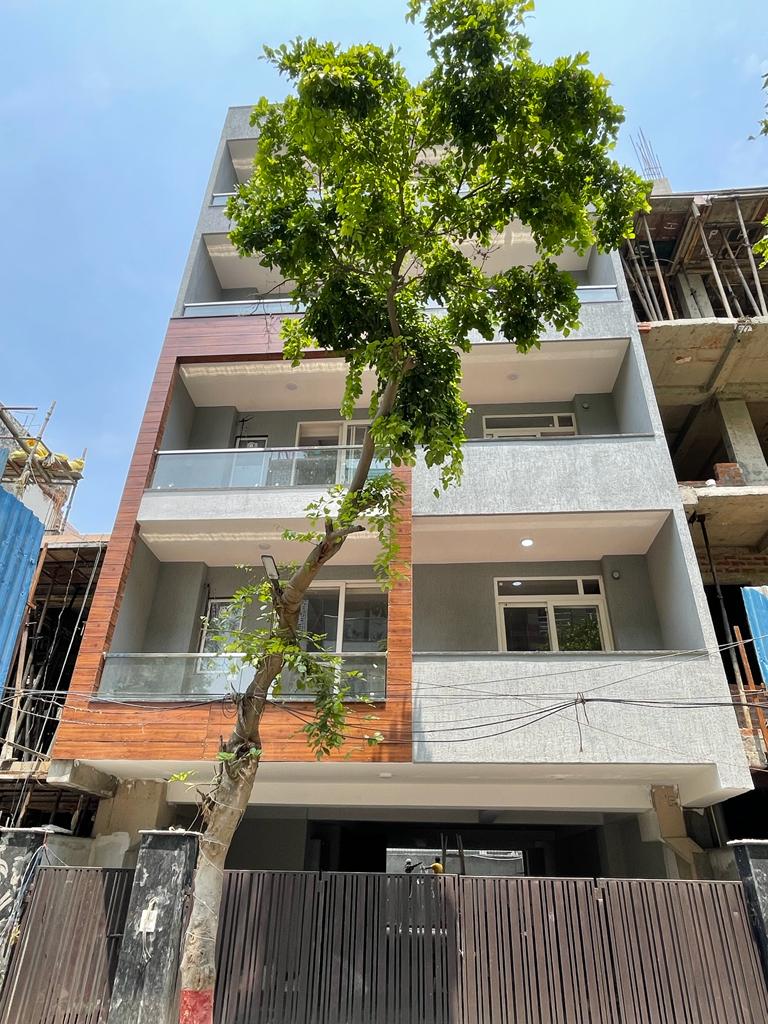 2.5 BHK + Servant Room,Extra Room Builder Floor For Sale in Adani Oyster Grande Phase 2