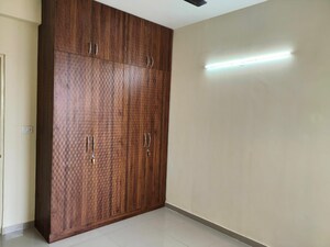 Room in 2 BHK Apartment at Pyramid Pride, Sector 76 – for Rent