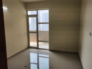 Room in 2 BHK Apartment at Pyramid Pride, Sector 76 – for Rent