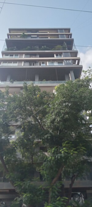 4 BHK Apartment For Rent in Khar West