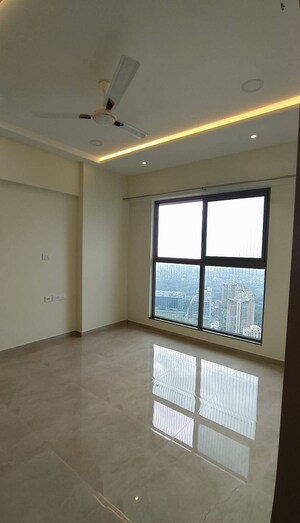 Room in 2 BHK Apartment at Sheth Irene, Malad West – for Rent