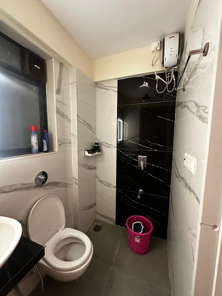Bathroom, chandiwala-pearl-heaven 2 Bedroom 487 Sq.Ft. Apartment In Andheri East Mumbai 9284014