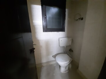 Bathroom in 2 BHK Builder Floor at Maidan Garhi – for Rent