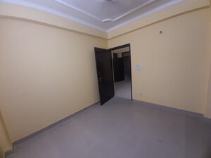 Room in 2 BHK Builder Floor at Maidan Garhi – for Rent