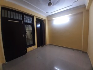 Room in 2 BHK Builder Floor at Maidan Garhi – for Rent