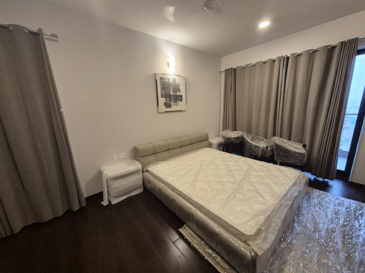 Bedroom, krisumi-waterfall-residences 3 Bedroom 2503 Sq.Ft. Apartment In Sector 36a Gurgaon 9284099