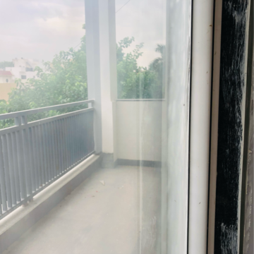 Balcony in 3.5 BHK Villa at Sector 23 – for Rent