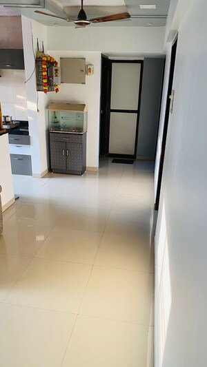 Room in 3 BHK Apartment at Hirani Vishal Enclave, Dahisar East – for Sale