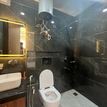 Bathroom in 2 BHK Builder Floor at Saket – for Rent