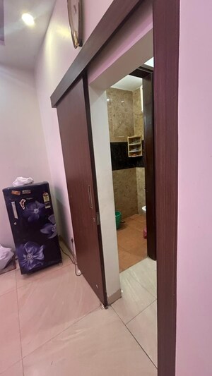 Furnished Amenities in 1 BHK Builder Floor at Malviya Nagar – for Rent