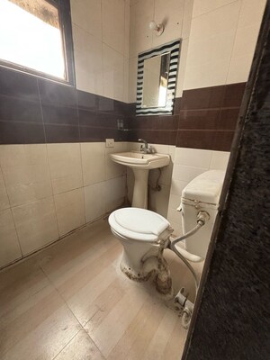 Bathroom in 1 BHK Builder Floor at Malviya Nagar – for Rent