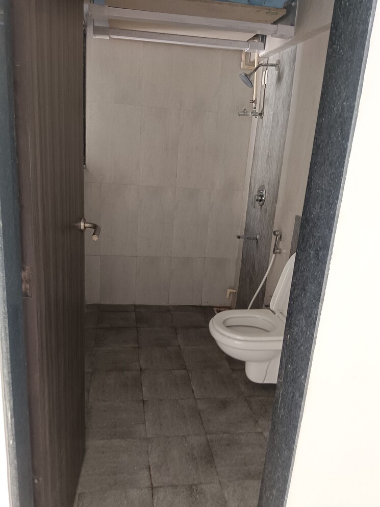 Bathroom, mutha-sai-nirvana 2 Bedroom 1085 Sq.Ft. Apartment In Shahad Thane 9284136