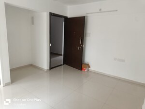 Room in 1 BHK Apartment at ARV Uthville, Kharadi – for Rent