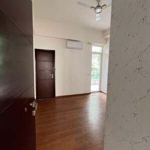 Room in 3 BHK Apartment at Adani Samsara, Sector 60 – for Rent