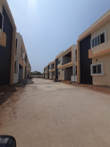 3.5 BHK Villa – Exterior View View at Kismatpur - for Sale