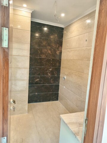 Balcony in 4 BHK Independent House at Maharani Bagh – for Sale