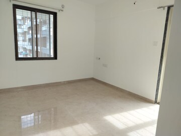 Room in 2.5 BHK Apartment at Polite Bhalchandra Vihar, Ravet – for Rent