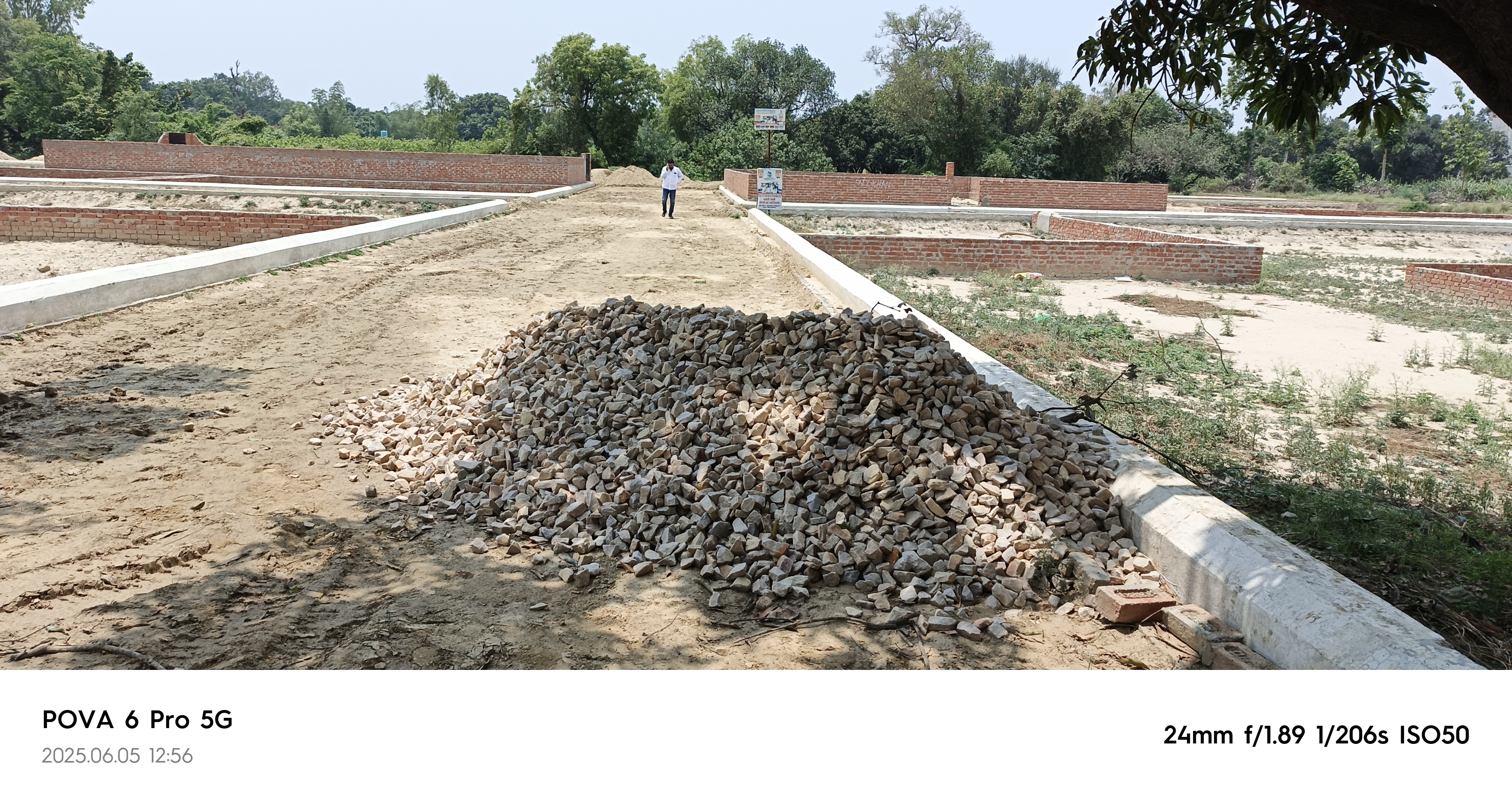 Plot For Sale in Kakori Road