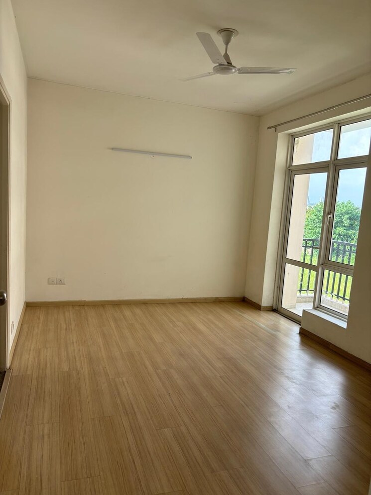 Room, dlf-hyde-park 3 Bedroom 1880 Sq.Ft. Builder Floor In South Mullanpur Chandigarh 9284313