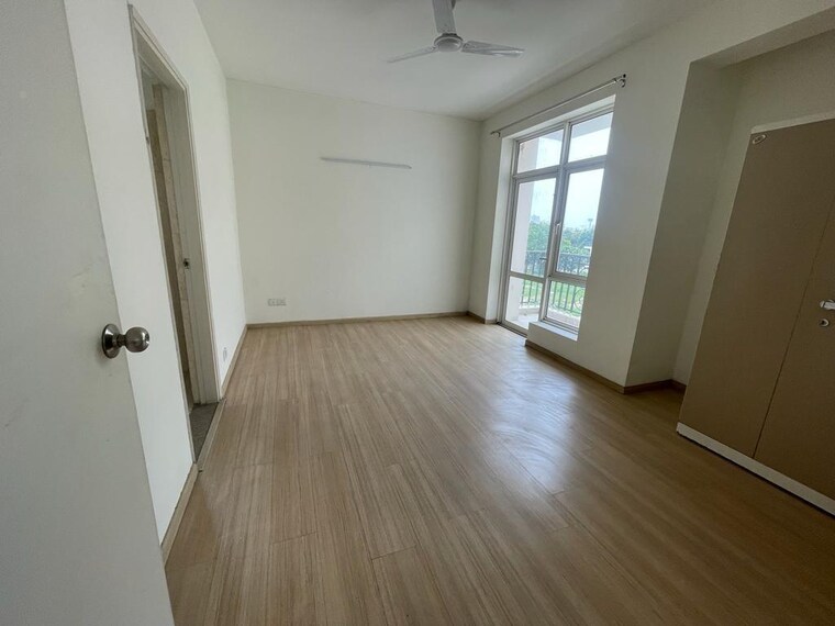 Room, dlf-hyde-park 3 Bedroom 1880 Sq.Ft. Builder Floor In South Mullanpur Chandigarh 9284313
