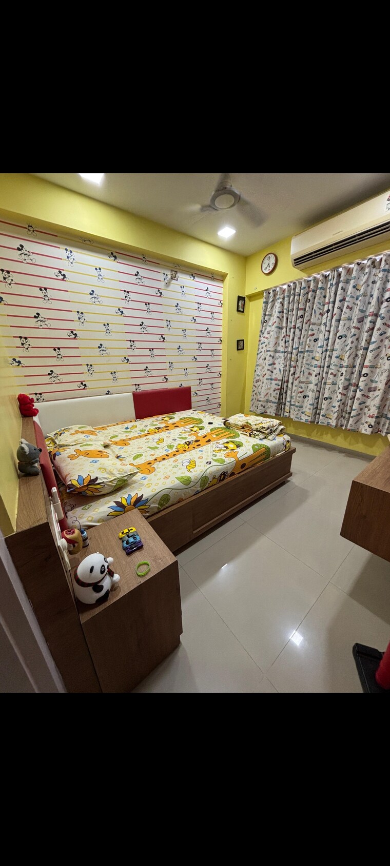 Bedroom, vn-skyline 4 Bedroom 3000 Sq.Ft. Apartment In Nava Vadaj Ahmedabad 9284309