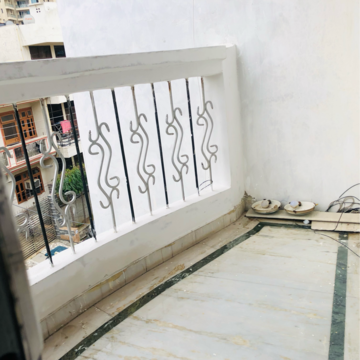 Balcony in 1.5 BHK Villa at Sector 22b – for Rent