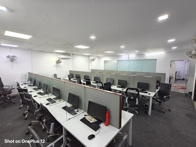 Team Area, sector 63 Commercial Office Space 3000 Sq.Ft. In Sector 63 Noida 9284302