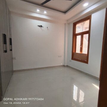 Room in 3 BHK Builder Floor at Chattarpur – for Sale