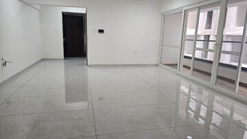 Room in 3 BHK Apartment at Senapati Bapat Road – for Rent