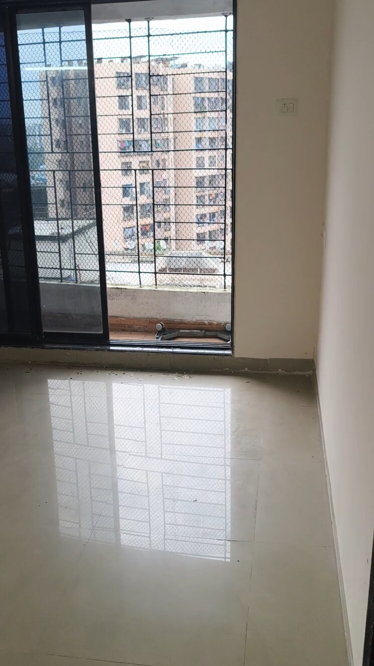 Room, tilak nagar 2 Bedroom 700 Sq.Ft. Apartment In Tilak Nagar Mumbai 9284340