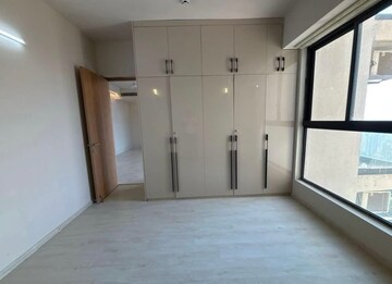 Room in 3 BHK Apartment at Eka Elitas, Kothrud – for Sale