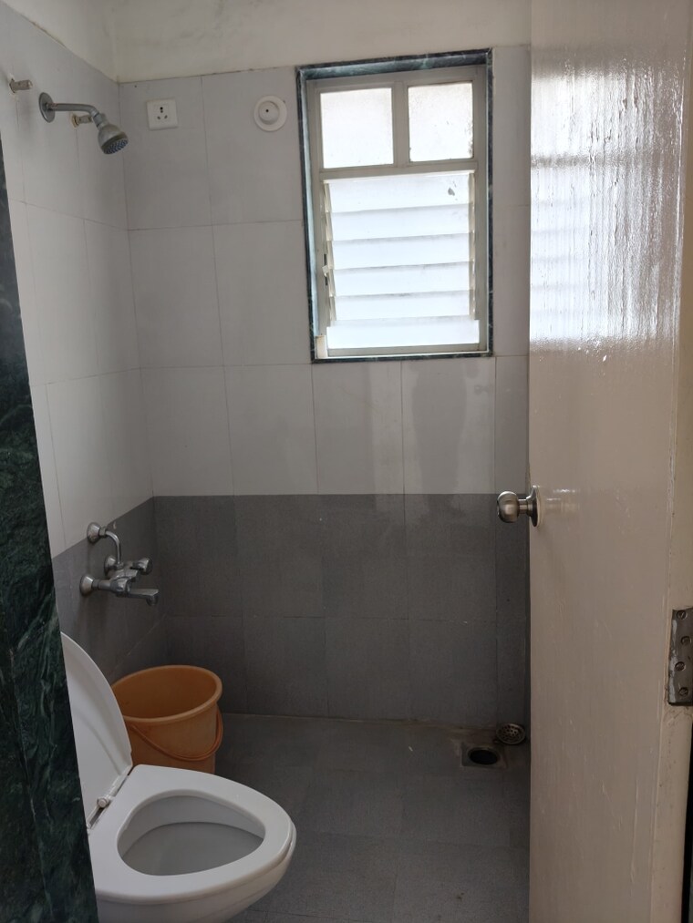 Bathroom, shroff-signature-heights 1 Bedroom 445 Sq.Ft. Apartment In Wakad Pune 9284402