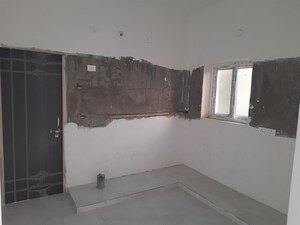 Room in 3 BHK Apartment at Kismatpur – for Sale