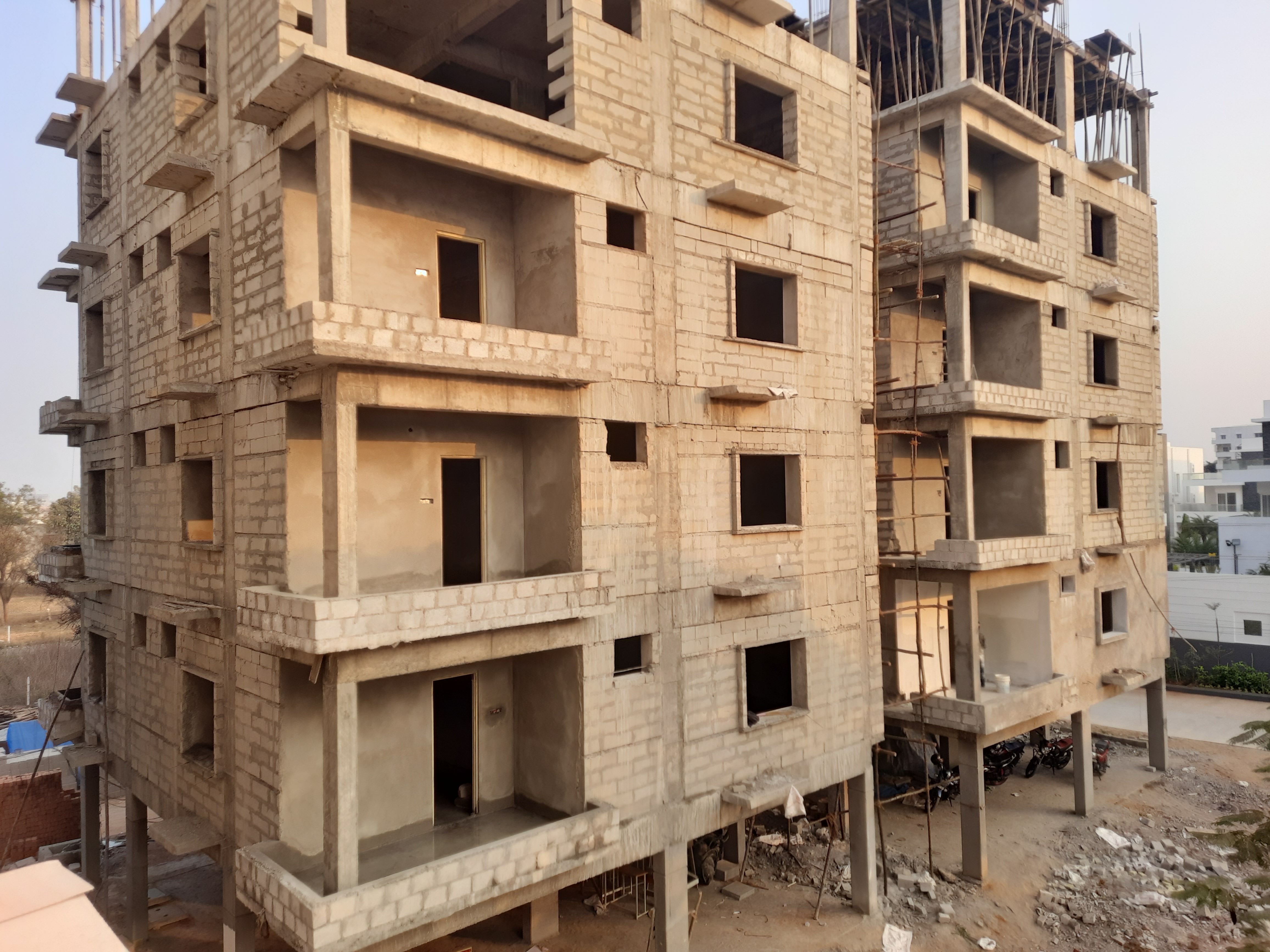 3 BHK + Study Room Apartment For Sale in Kismatpur